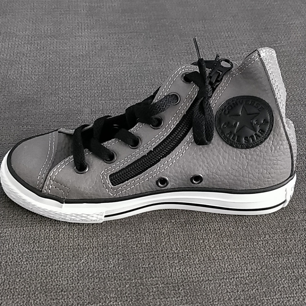 Shoes - Picture 3 of 3